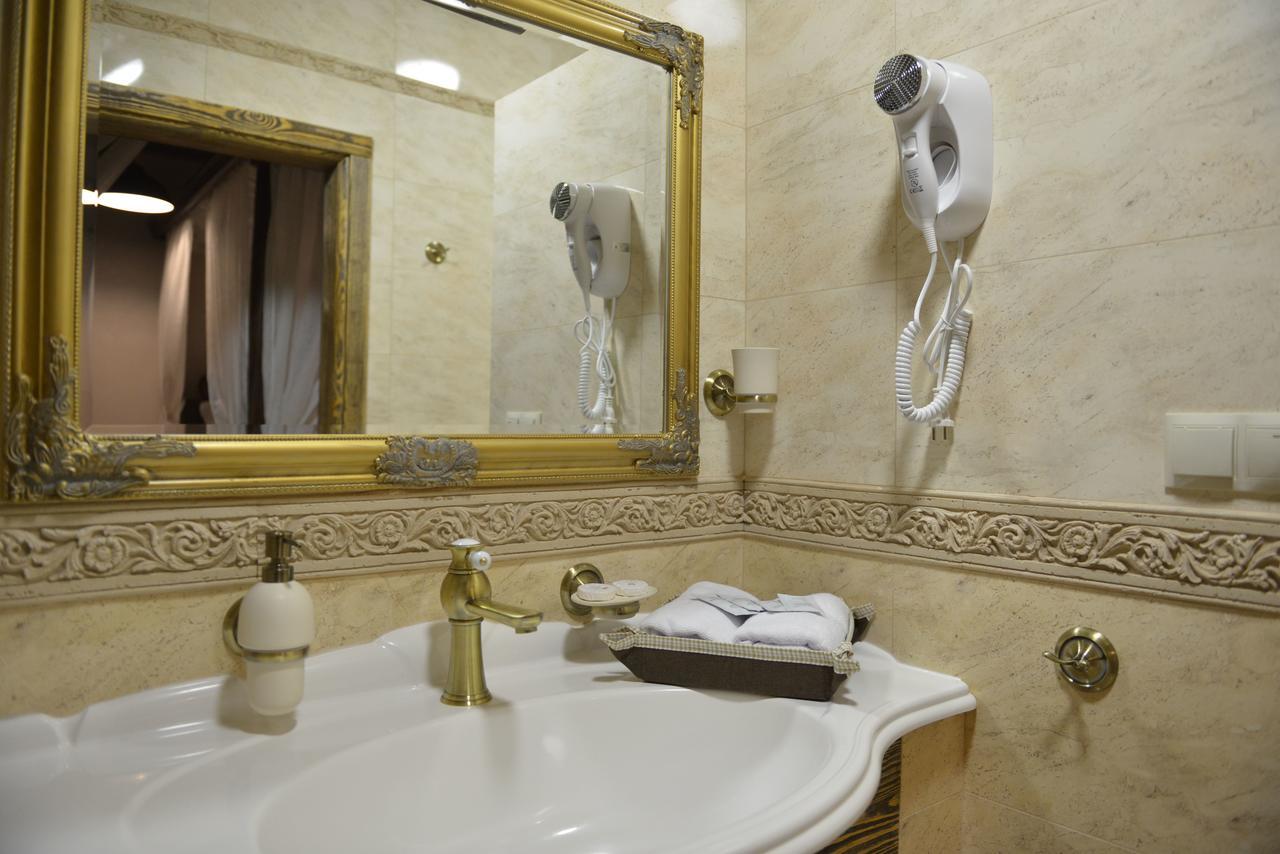 Folvark Gvozd Hotel Kamieniuki Zewnętrze zdjęcie